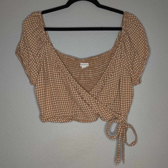 Gingham Aeropostale Fake Wrap Crop Top - Picture 1 of 4